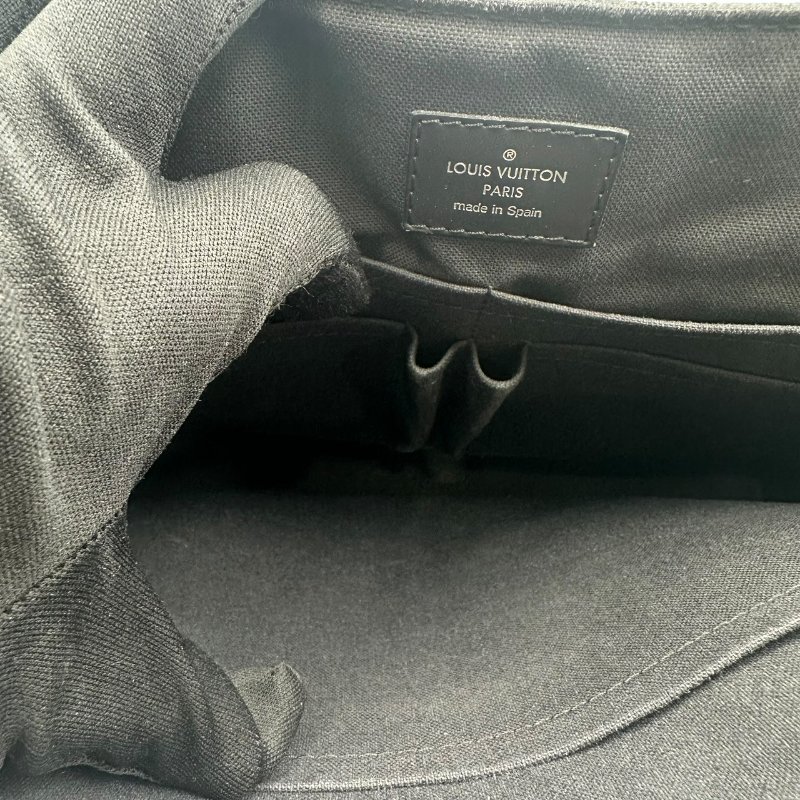 【美收精品】LOUIS VUITTON 黑棋盤格側肩包C-494【隔月月中將轉賣至日本 上架期限30天】-12