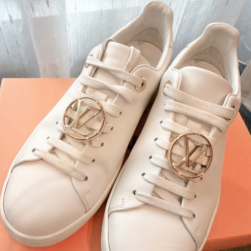 二手精品自賣❤️LV金屬釦Logo經典款小白鞋.休閒鞋👟35號-7