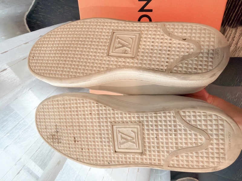 二手精品自賣❤️LV金屬釦Logo經典款小白鞋.休閒鞋👟35號-14