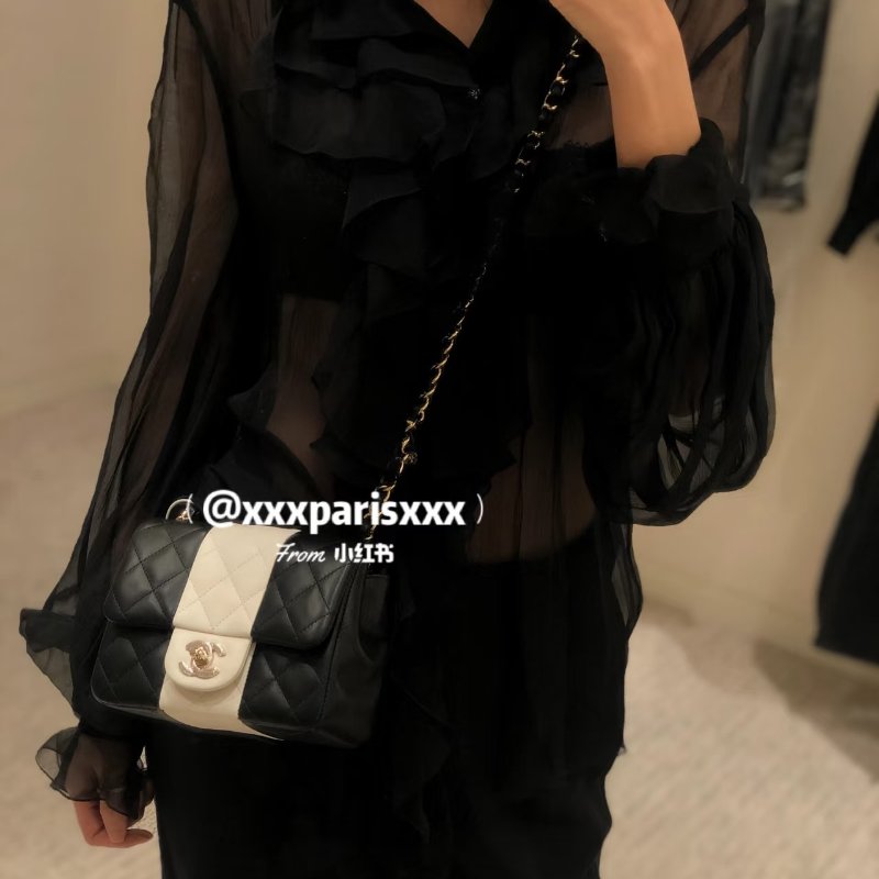 CHANEL 限量黑白色方胖子肩背斜背包 17*13*7 99新配件塵袋-0