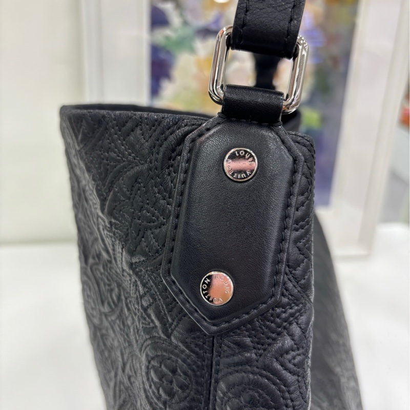 LV Anthiea系列黑色全皮老花hobo包手提包 11年~容量大,顯氣質尺寸34*14*30cm-7