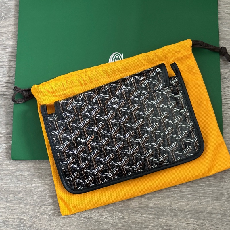 Goyard Plumet Crossbody 黑色休閒斜背包 男女可用-2