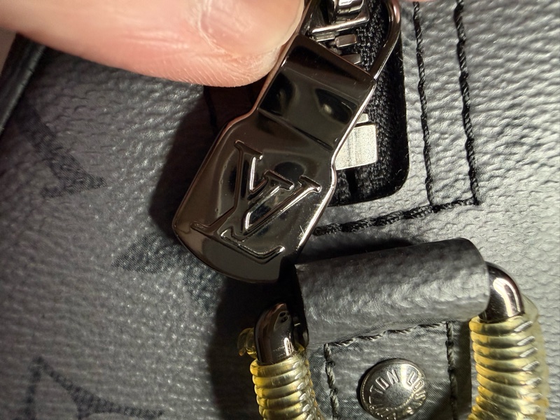 LV 黑武士 City Keepall-12