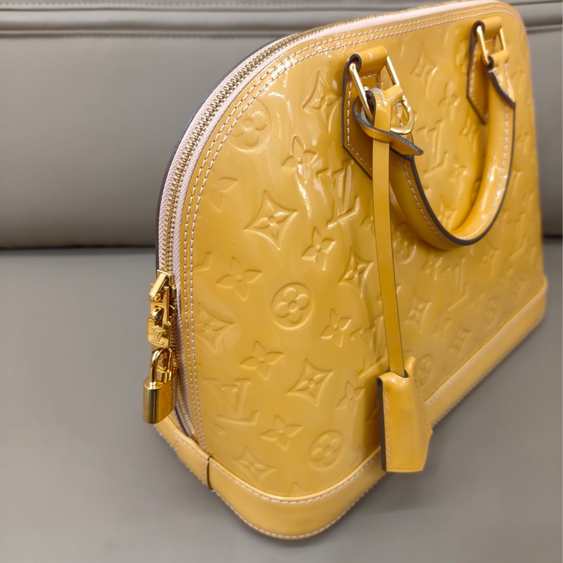 Lv/路易威登 黃色漆皮貝殼 底長31  無肩帶-3