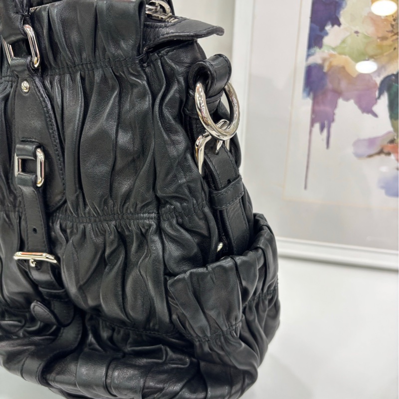 Prada 黑銀全皮褶皺手提斜背包 側邊三角標誌 有肩帶-3