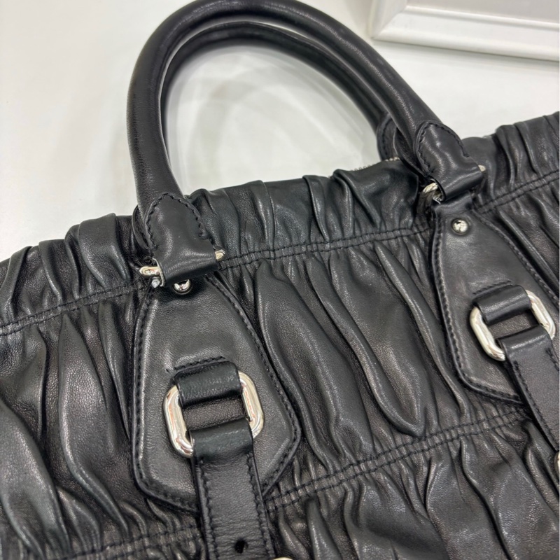 Prada 黑銀全皮褶皺手提斜背包 側邊三角標誌 有肩帶-6
