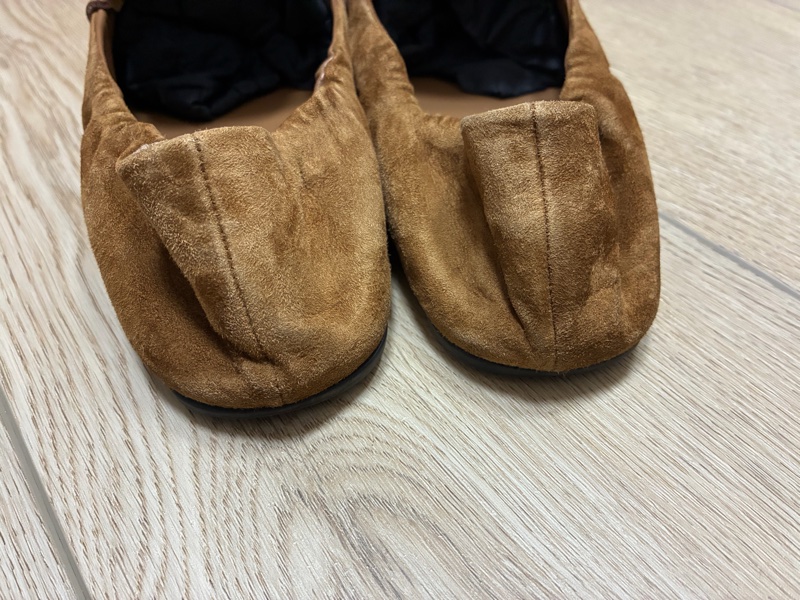 Miu Miu 樂福鞋 卡其麂皮-7