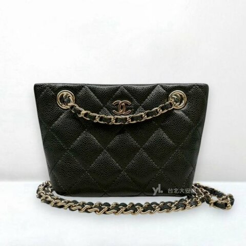 A13138-CHANEL 25C 黑色荔枝牛皮淡金釦小鍊包AP4422