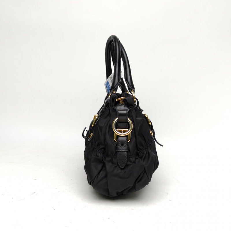 PRADA 黑色尼龍金扣手提褶皺eastwest法棍包肩背包-3