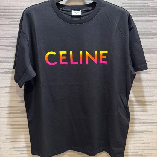 💎Han's house精品服飾💎CELINE 短 T 男女共穿 義大利製 現貨 M-3