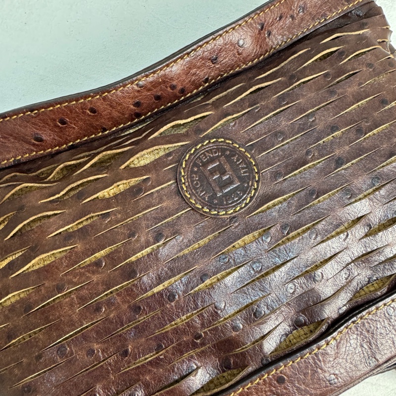【赫蒂國際精品】Fendi 復古鴕鳥皮編織斜背包 vintage 二手 中古-14