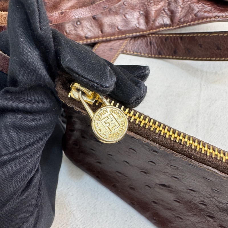 【赫蒂國際精品】Fendi 復古鴕鳥皮編織斜背包 vintage 二手 中古-18
