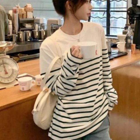 💎Han's house精品服飾💎 AMI PARIS 愛心 刺繡 長 T  長袖 葡萄牙製 男女共穿 現貨 M-5