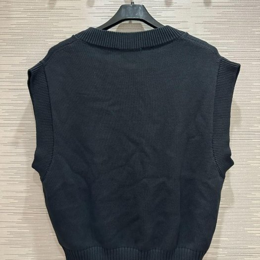 💎Han's house精品服飾💎 AMI PARIS 愛心 刺繡 針織 背心 可水洗 義大利製 現貨 M原價12800-3