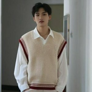 💎Han's house精品服飾💎AMI PARIS 愛心刺繡 針織 背心 可手水洗 義大利製 現貨 原價15000