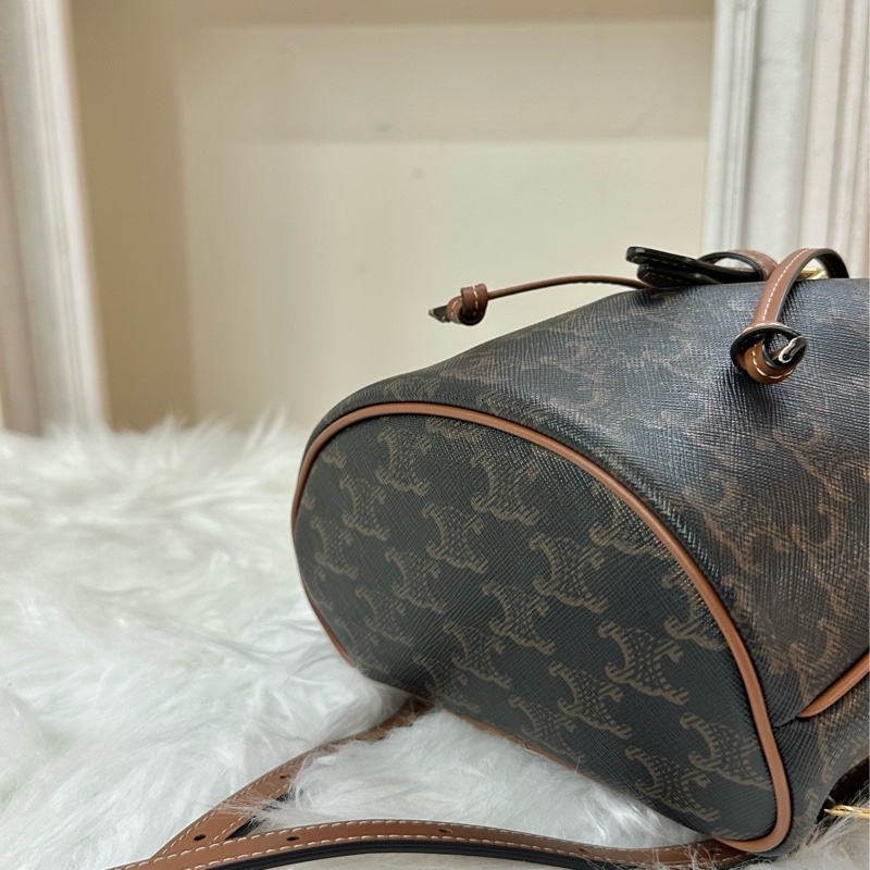 CELINE Folco  Backpack標誌印花老花滿印翻蓋 帆布拼牛皮革 背包雙肩包 迷你 mini黃褐色-3