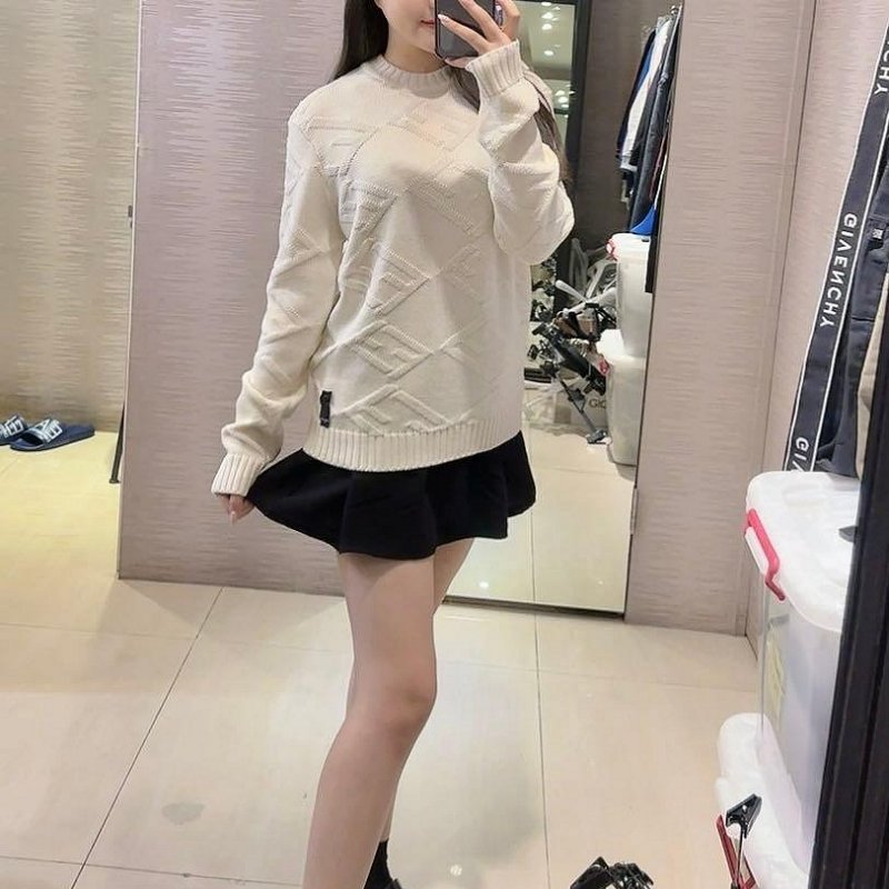 💎Han's house精品服飾💎 FENDI 字母 FF 毛衣 針織 可手水洗 現貨 46-2