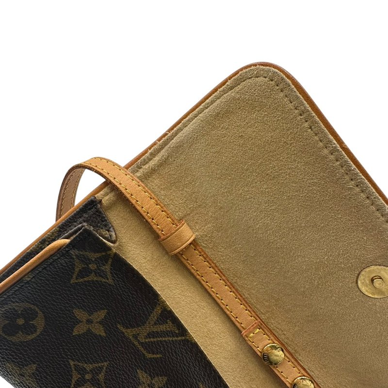 【美收精品】LOUIS VUITTON 老花信封包 C-497【隔月月中將轉賣至日本 上架期限30天】-9