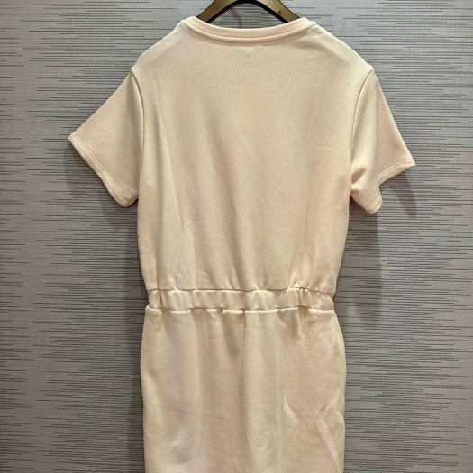 💎Han's house精品服飾💎CHLOE 連身裙 洋裝現貨 青年款-1