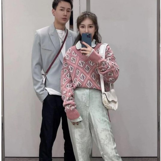 💎Han's house精品服飾💎DIOR 滿版 毛絨 毛衣 現貨 M 原價65000-7