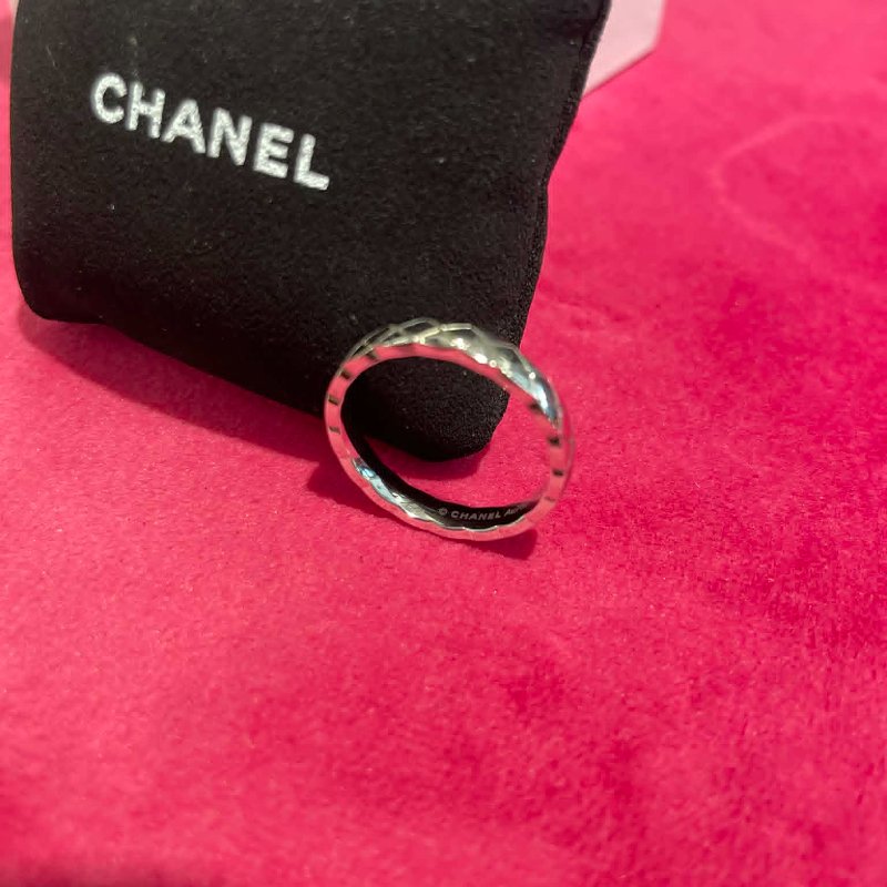 CHANEL COCO CRUSH戒指53號 白K-3