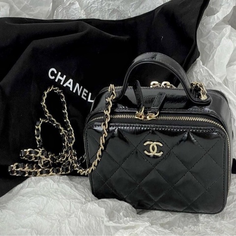 CHANEL❤️‍🔥全網最低價 🪭香奈兒黑金漆皮/難買稀有/手柄盒子/相機包/粉色內裡/千金感/小廢包