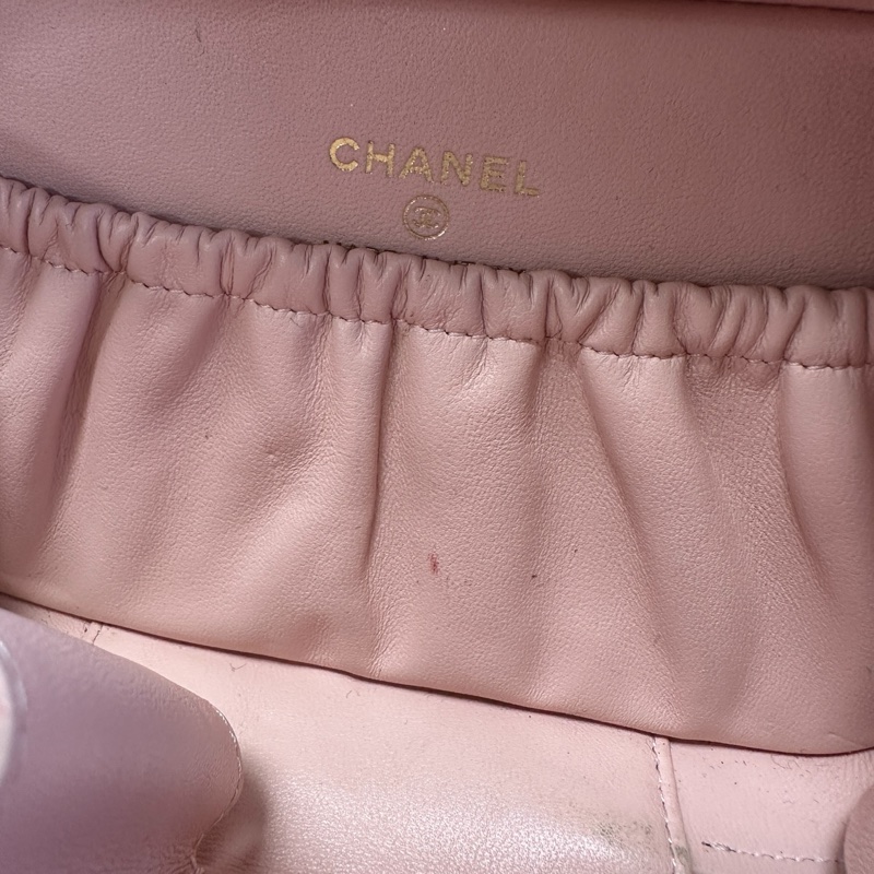 CHANEL❤️🔥全網最低價 🪭香奈兒黑金漆皮/難買稀有/手柄盒子/相機包/粉色內裡/千金感/小廢包-8