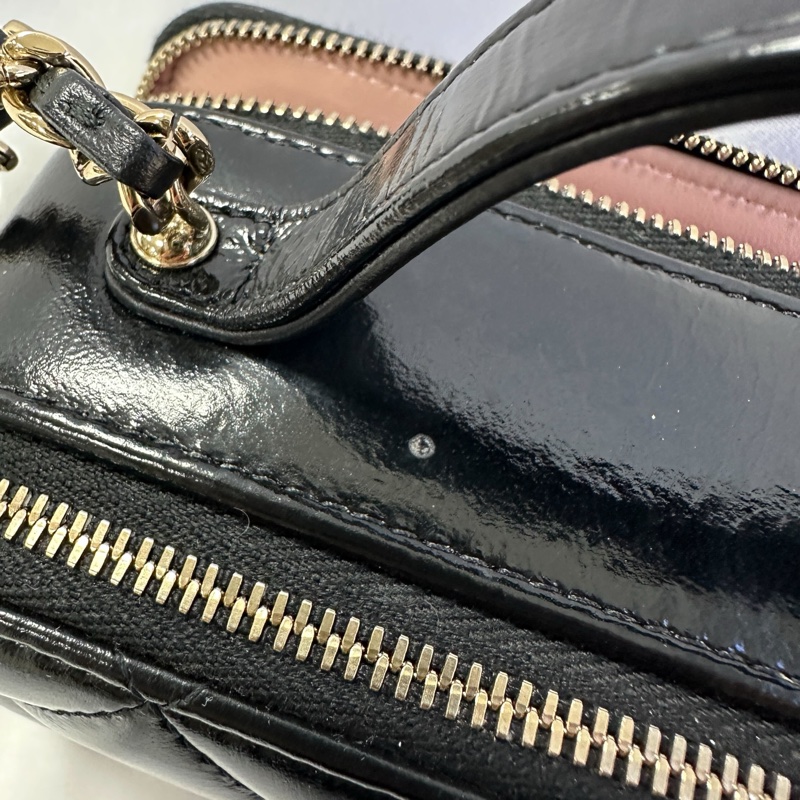 CHANEL❤️🔥全網最低價 🪭香奈兒黑金漆皮/難買稀有/手柄盒子/相機包/粉色內裡/千金感/小廢包-11