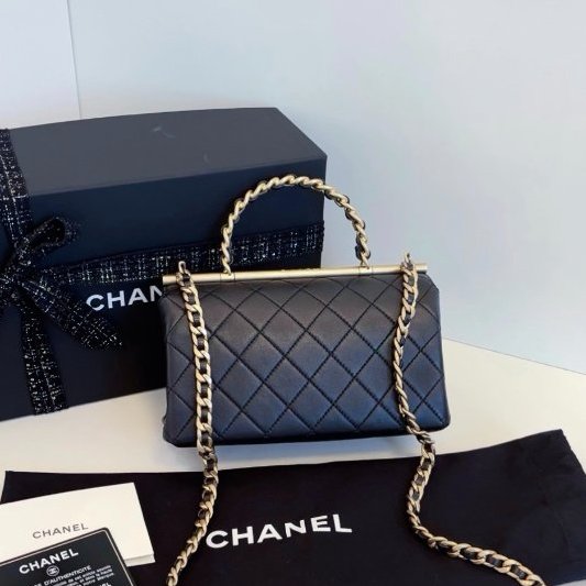 近新品 香奈兒/Chanel 黑金Top Handle CF手柄郵差包 橫版小號-1