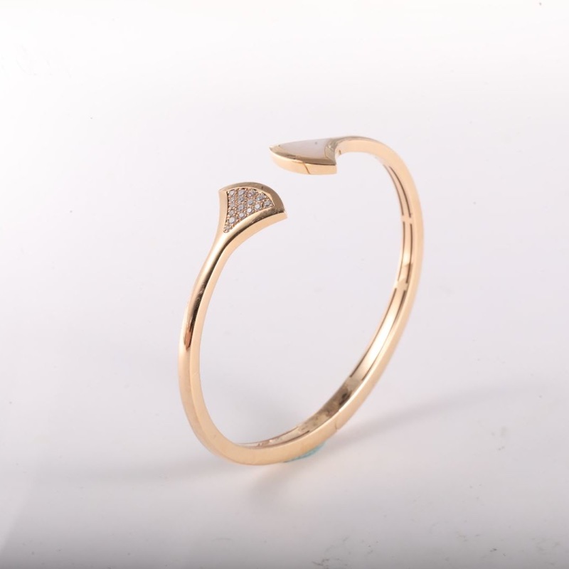 BVLGARI DIVASDREAM扇子開口手鐲18K玫瑰金/鑽石/白貝母S-2
