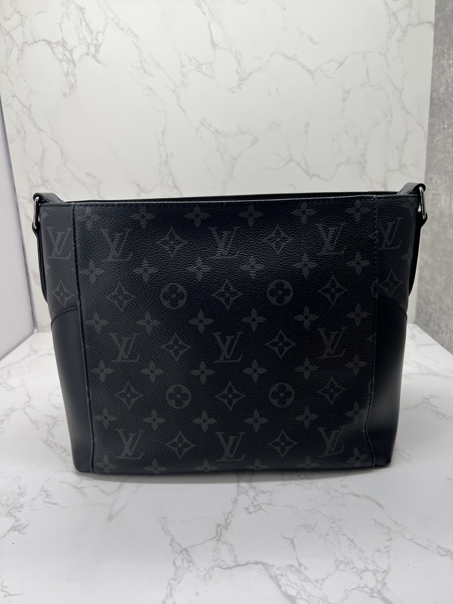 香緹國際精品 LV 黑武士 肩背包 1000-10