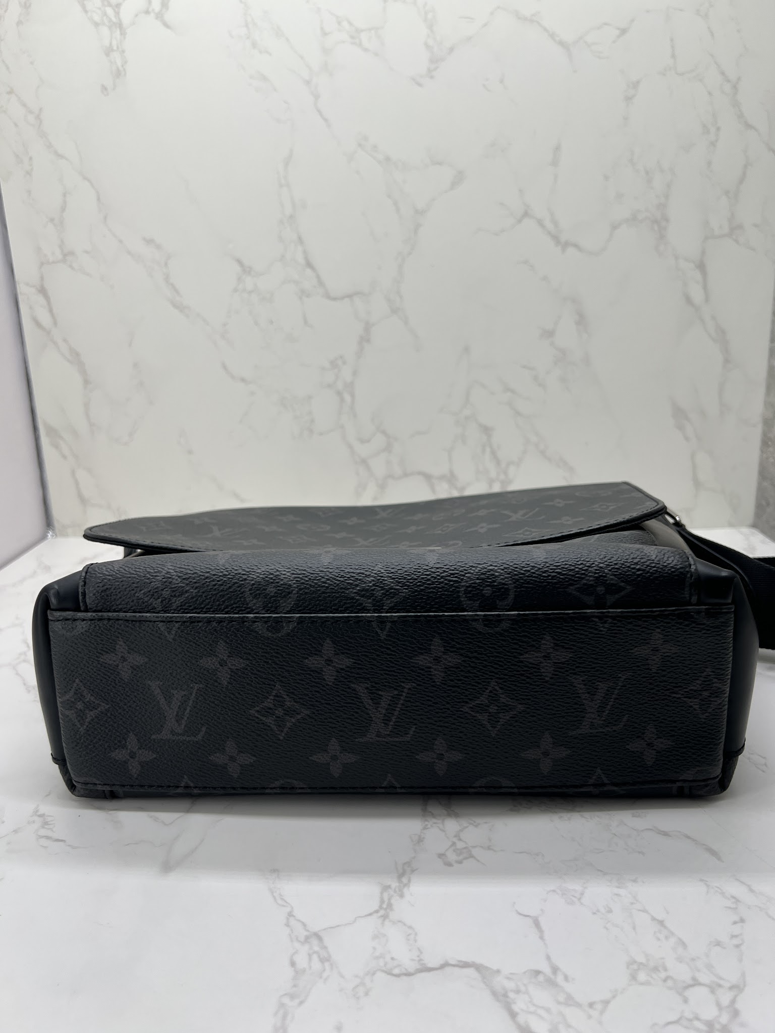 香緹國際精品 LV 黑武士 肩背包 1000-13