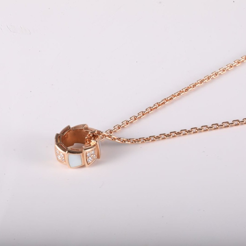BVLGARI 18K玫瑰金鑽石白貝母SerpentiViper拼鑽蛇骨項鏈-3