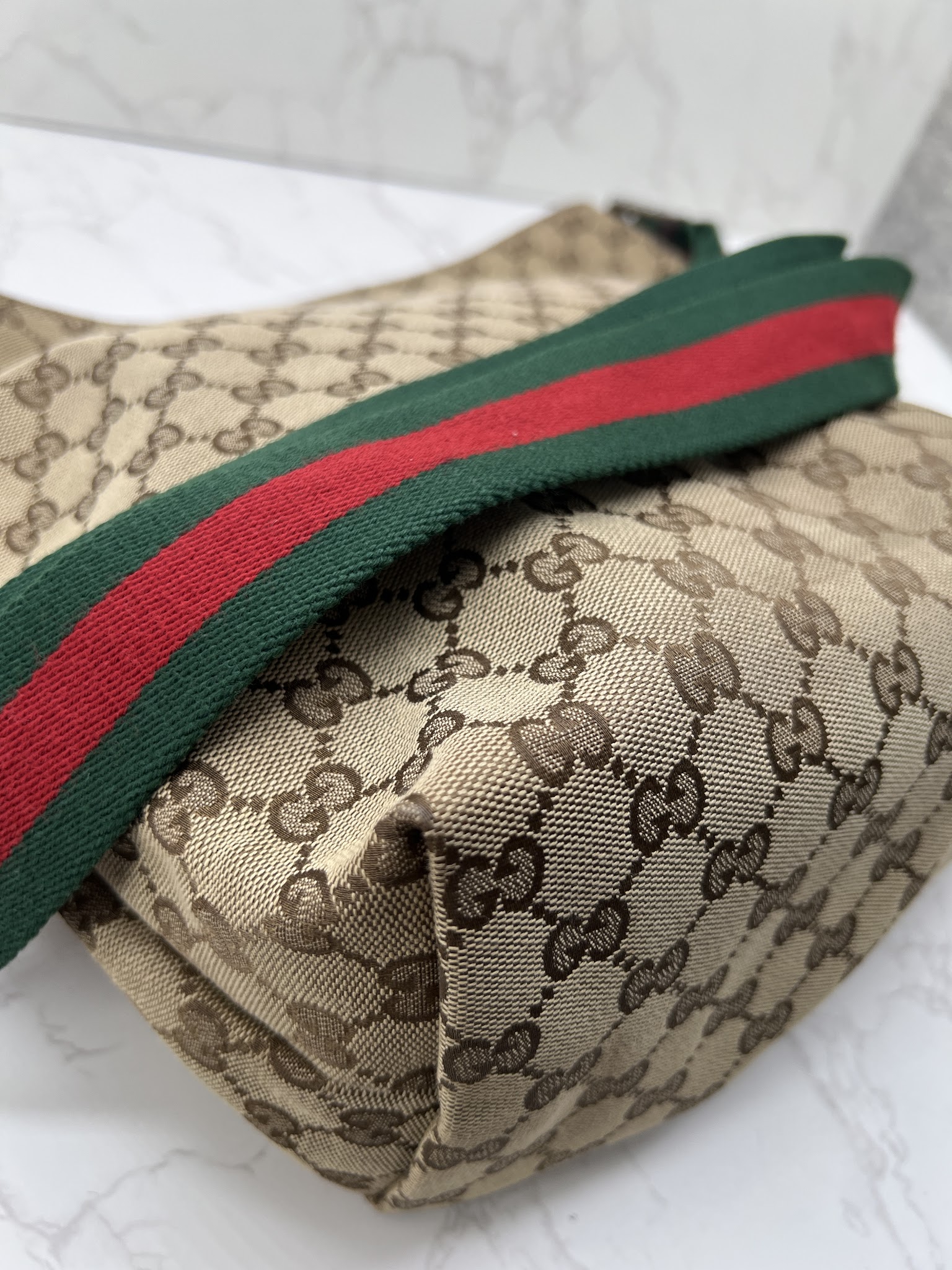 香緹國際精品 GUCCI 帆布肩帶側背包 1004-6