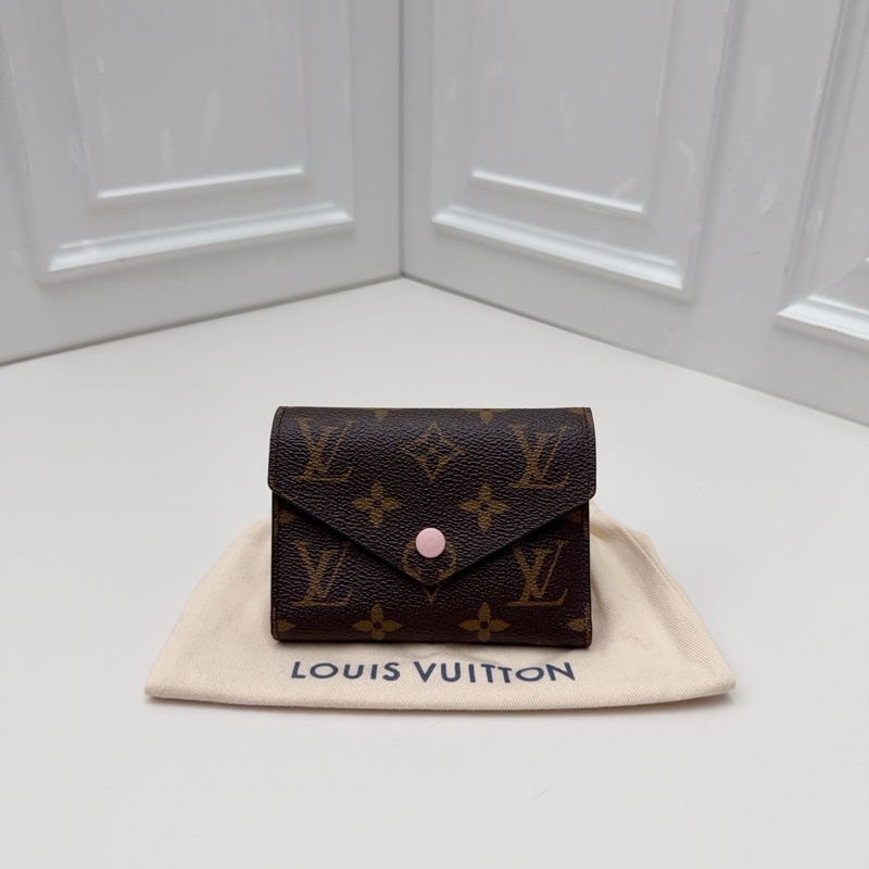 閒置新Louis Vuitton路易威登 粉豆三折錢包-2
