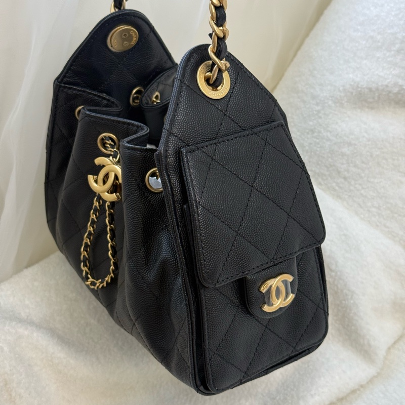 全新CHANEL 25 mini Hobo 黑金 ✨最新晶片款-1