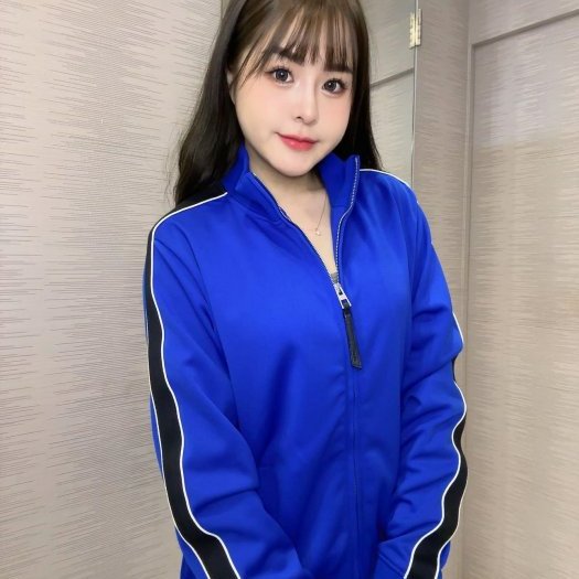 💎Han's house精品服飾💎 LOEWE 刺繡 LOGO 外套  現貨 46原價49000-0