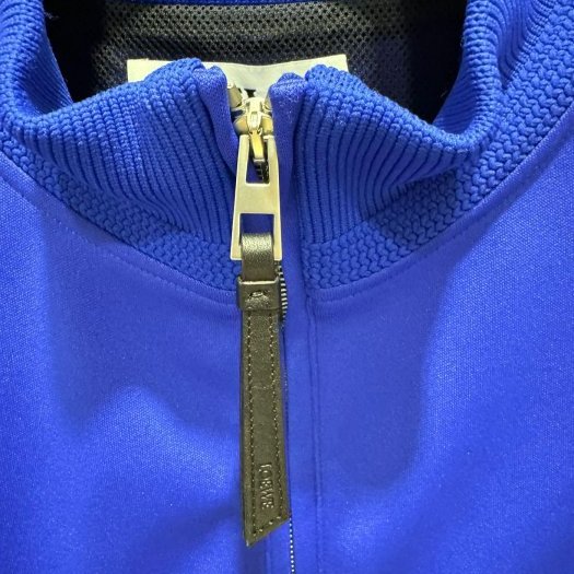 💎Han's house精品服飾💎 LOEWE 刺繡 LOGO 外套  現貨 46原價49000-2
