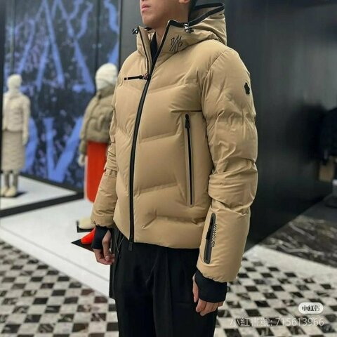 💎Han's house精品服飾💎moncler Arcesaz 滑雪系列 高機能 防水 羽絨 連帽 外套 可手水洗 現貨 L 原價82500