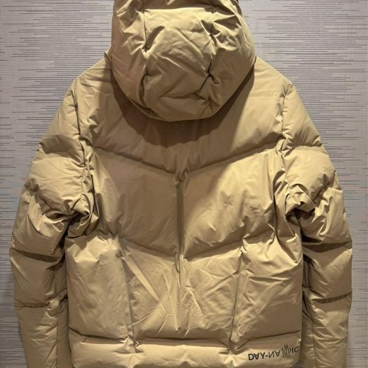 💎Han's house精品服飾💎moncler Arcesaz 滑雪系列 高機能 防水 羽絨 連帽 外套 可手水洗 現貨 L 原價82500-3