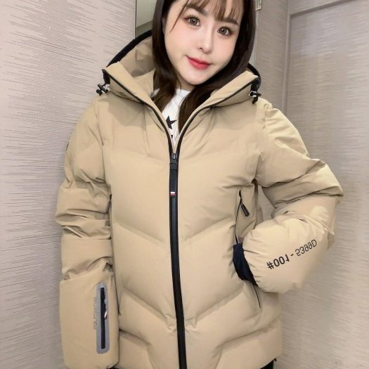 💎Han's house精品服飾💎moncler Arcesaz 滑雪系列 高機能 防水 羽絨 連帽 外套 可手水洗 現貨 L 原價82500-4