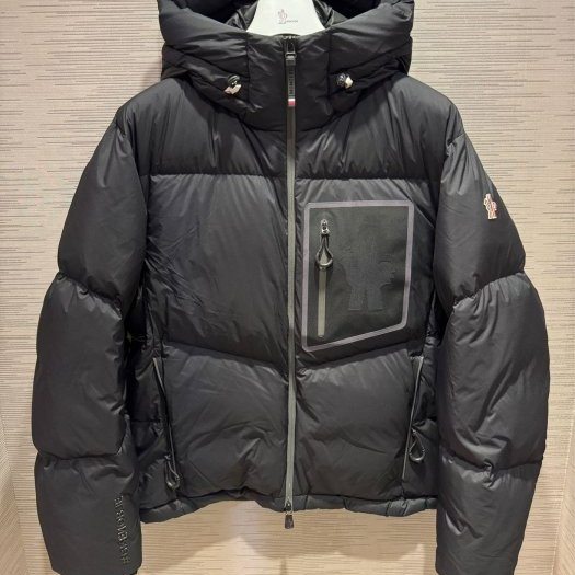 💎Han's house精品服飾💎moncler Mandres 滑雪系列 高機能 防水 羽絨 連帽 外套 可手水洗 現貨4 原價81000-1