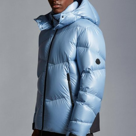 💎Han's house精品服飾💎moncler Yonne 羽絨 防風 防水 連帽 可拆 外套 可手水洗 現貨 2原價64800-9