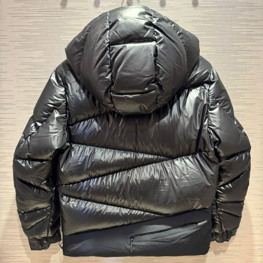 💎Han's house精品服飾💎moncler Yonne 羽絨 防風 防水 連帽 可拆 外套 可手水洗 現貨 0原價64800-3