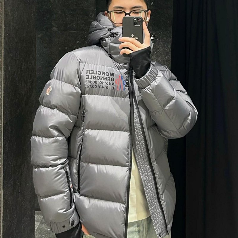 💎Han's house精品服飾💎moncler Isorno 滑雪系列 高機能 防水 羽絨 連帽 外套 可手水洗 現貨 4原價79200-0