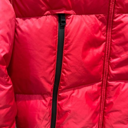 💎Han's house精品服飾💎MONCLER Montcla 立體刺繡字 防水 羽絨 連帽 外套 紅 可水洗 現貨 5 原價72000-3