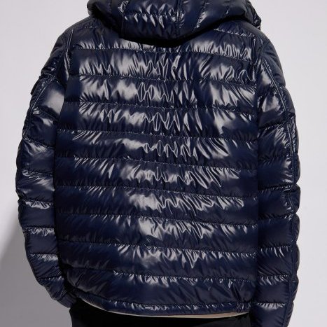💎Han's house精品服飾💎 moncler Tablasses 羽絨 外套 特殊款 雙面穿 帽可拆 可手水洗 現貨 3/4原價79300-5