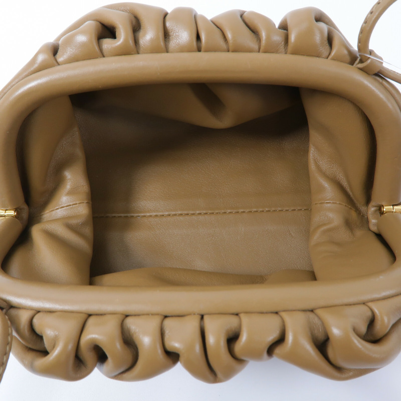 BOTTEGA VENETA 牛皮皮革Mini Pouch Bag肩背袋-4