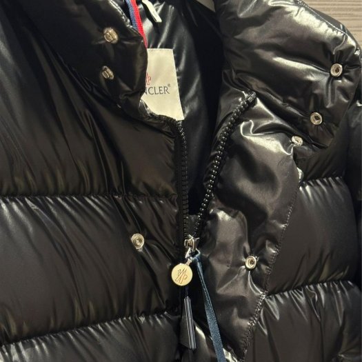 💎Han's house精品服飾💎 MONCLER Lule 羽絨 外套 可手水洗 現貨3 原價58000-2