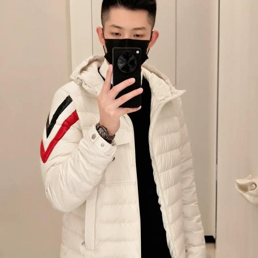 💎Han's house精品服飾💎  MONCLER Berard 羽絨 連帽外套 可手水洗 現貨 3原價57200-3